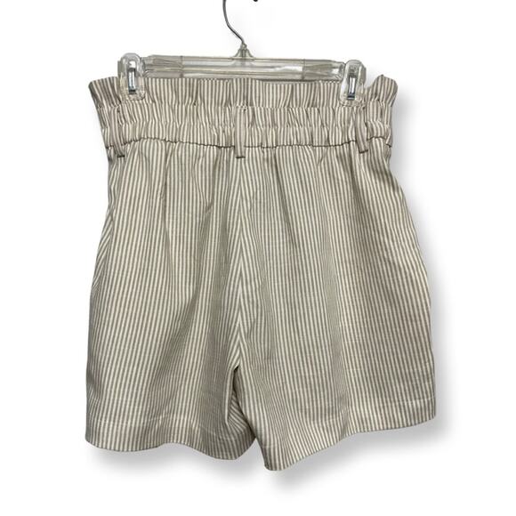 Vero Moda Culottes Shorts Paperbag Waist Pull On Modern Striped Beige/White W M - Picture 5 of 9